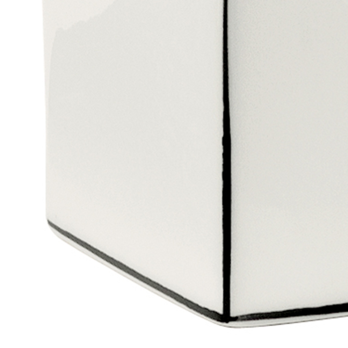 Lucrezia White Toothbrush Holder