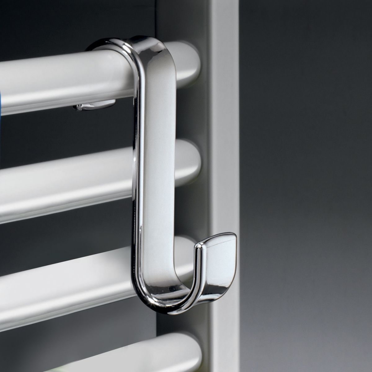 Merlino Chrome Radiator Hanger