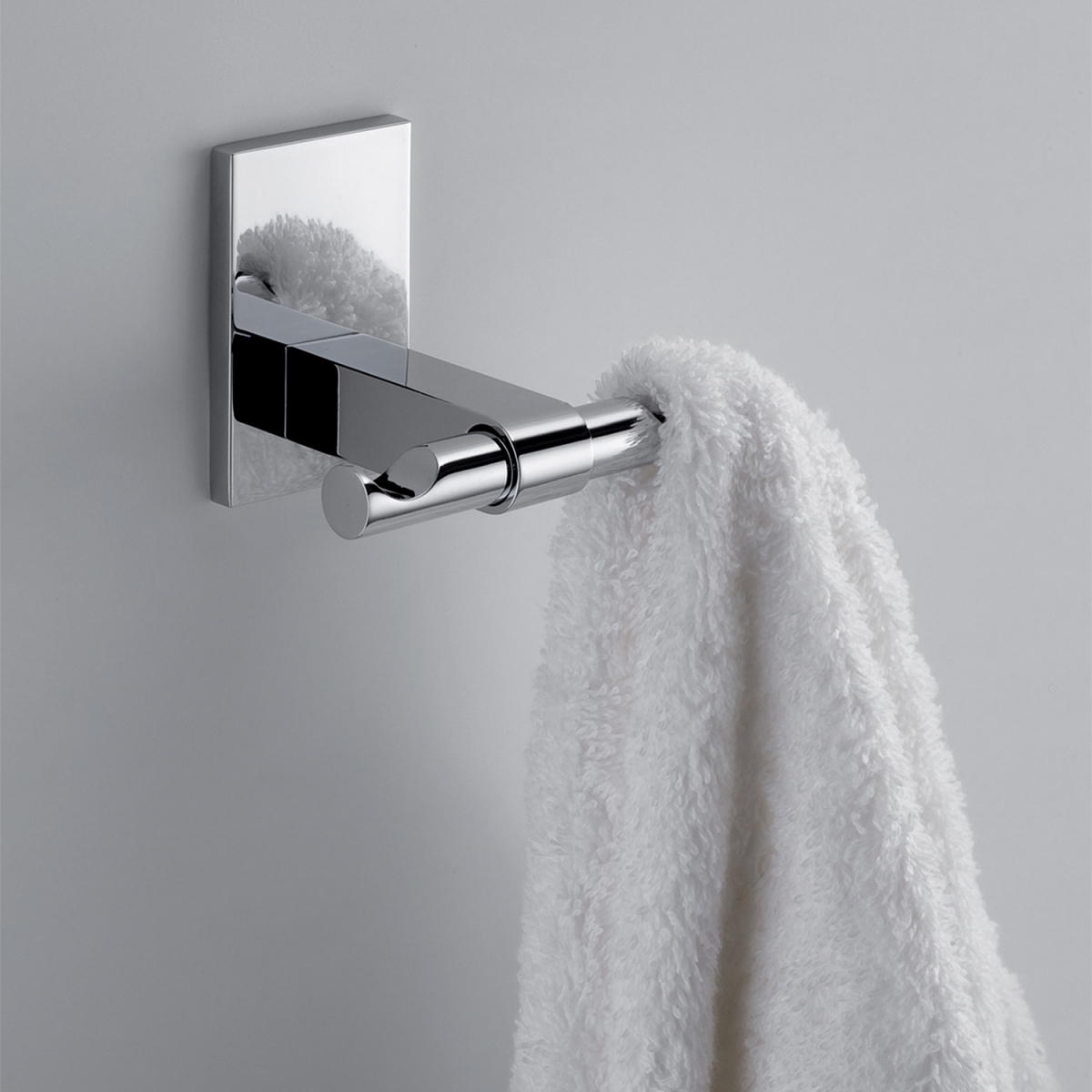 Image of Maine Chrome Double Hanger