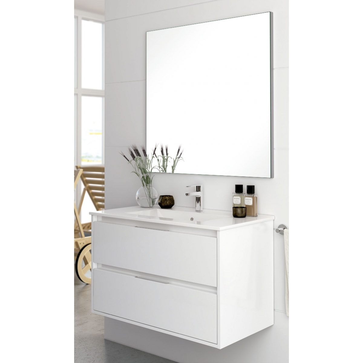 Fotos ambiente de Mueble de baño suspendido Bolton de 60 cm de ancho color blanco con lavabo integrado [53765]