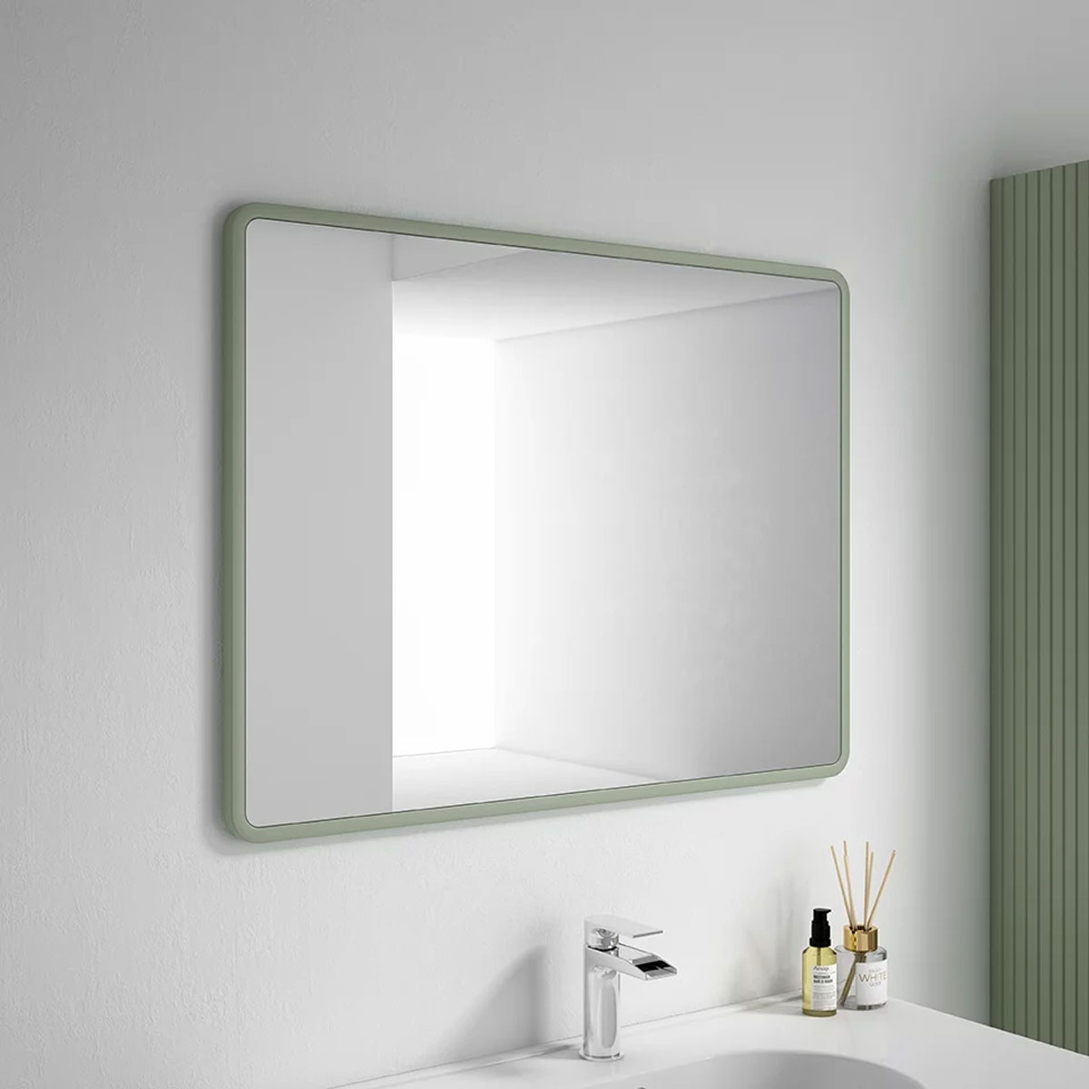 Rectangular bathroom mirror in various sizes Model Capri 2
