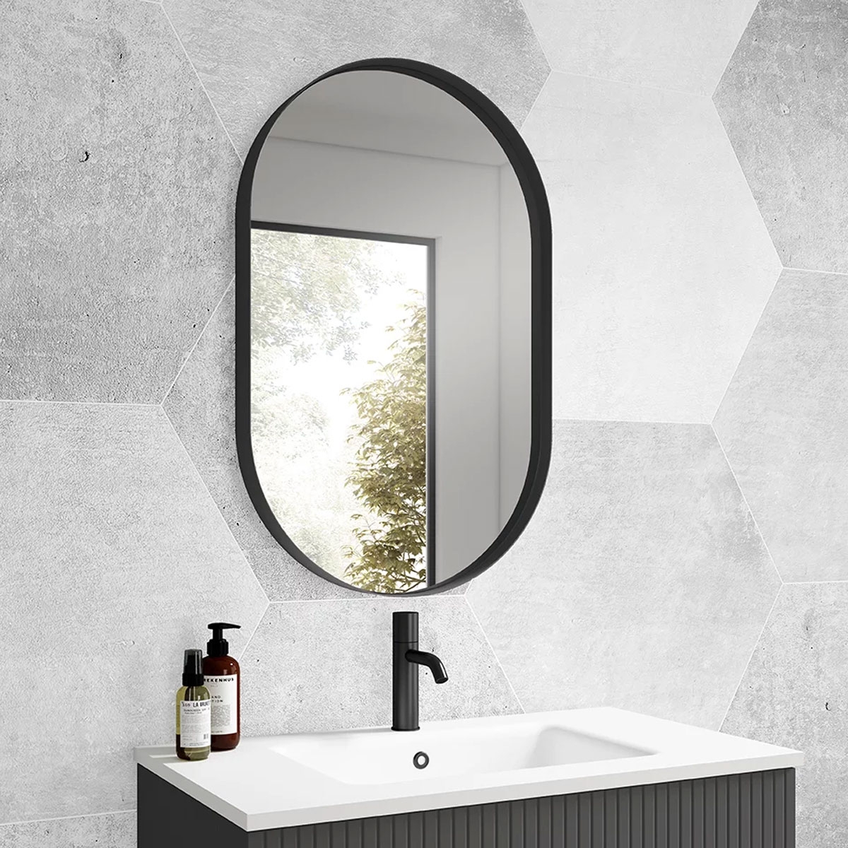 Oval bathroom mirror in various sizes Loira xd model