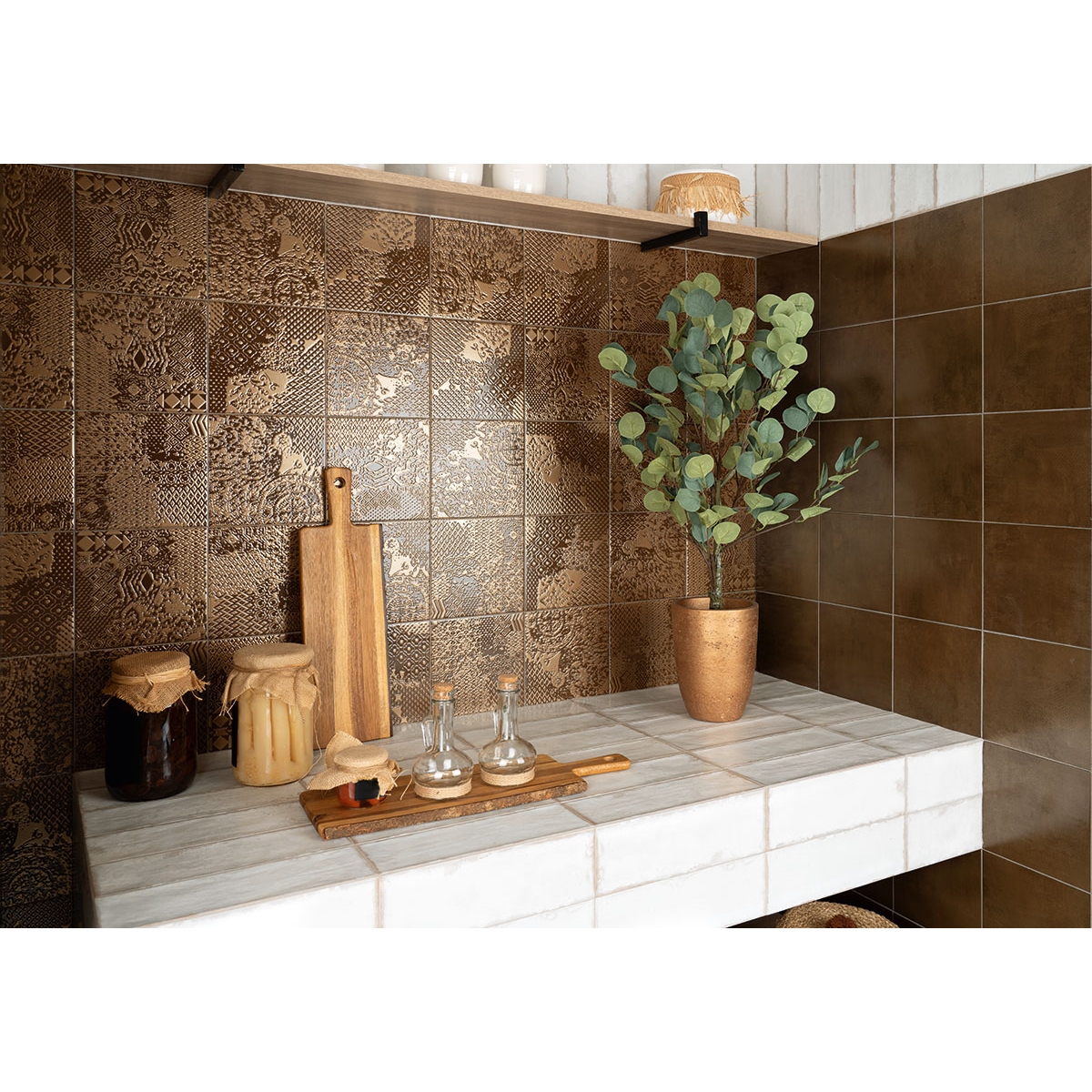 Amb-Metal-Tiles-Bronze-Mainzu-1