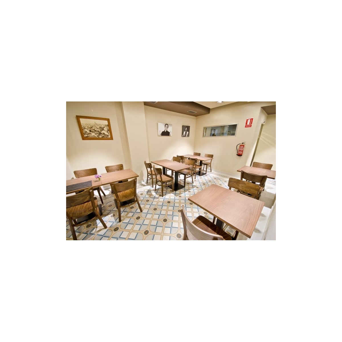 Montaner blue 20x20 (m2) Vives