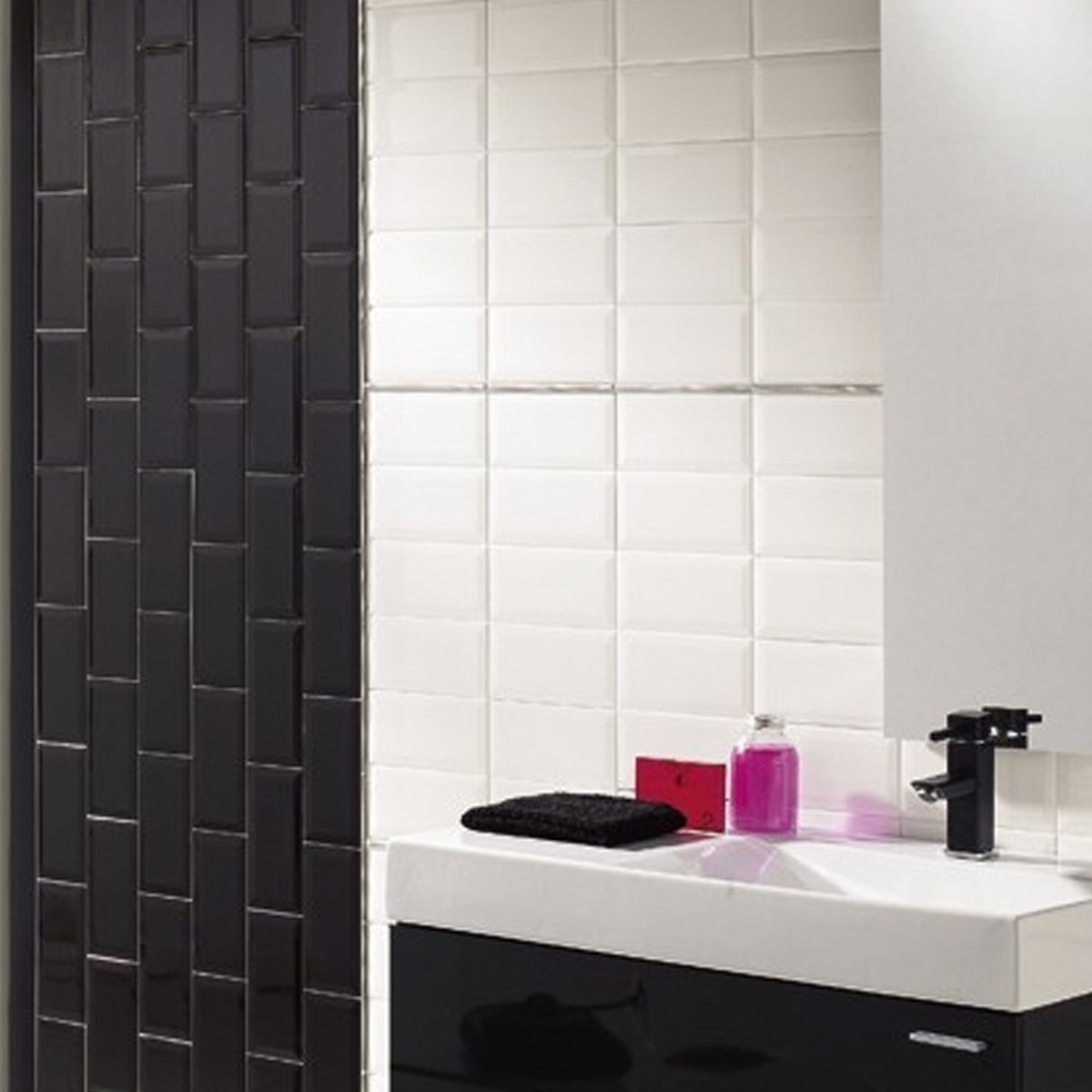 Bissel Negro brillo 10x20 (m2) Mainzu