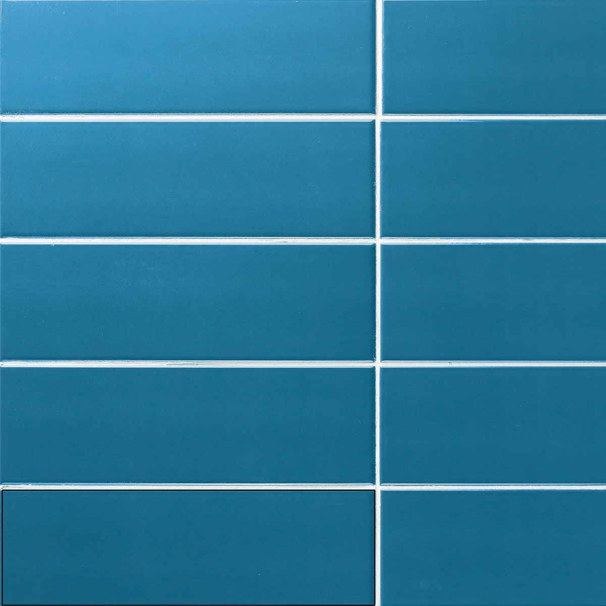 Momentum-Sapphire-APE-2