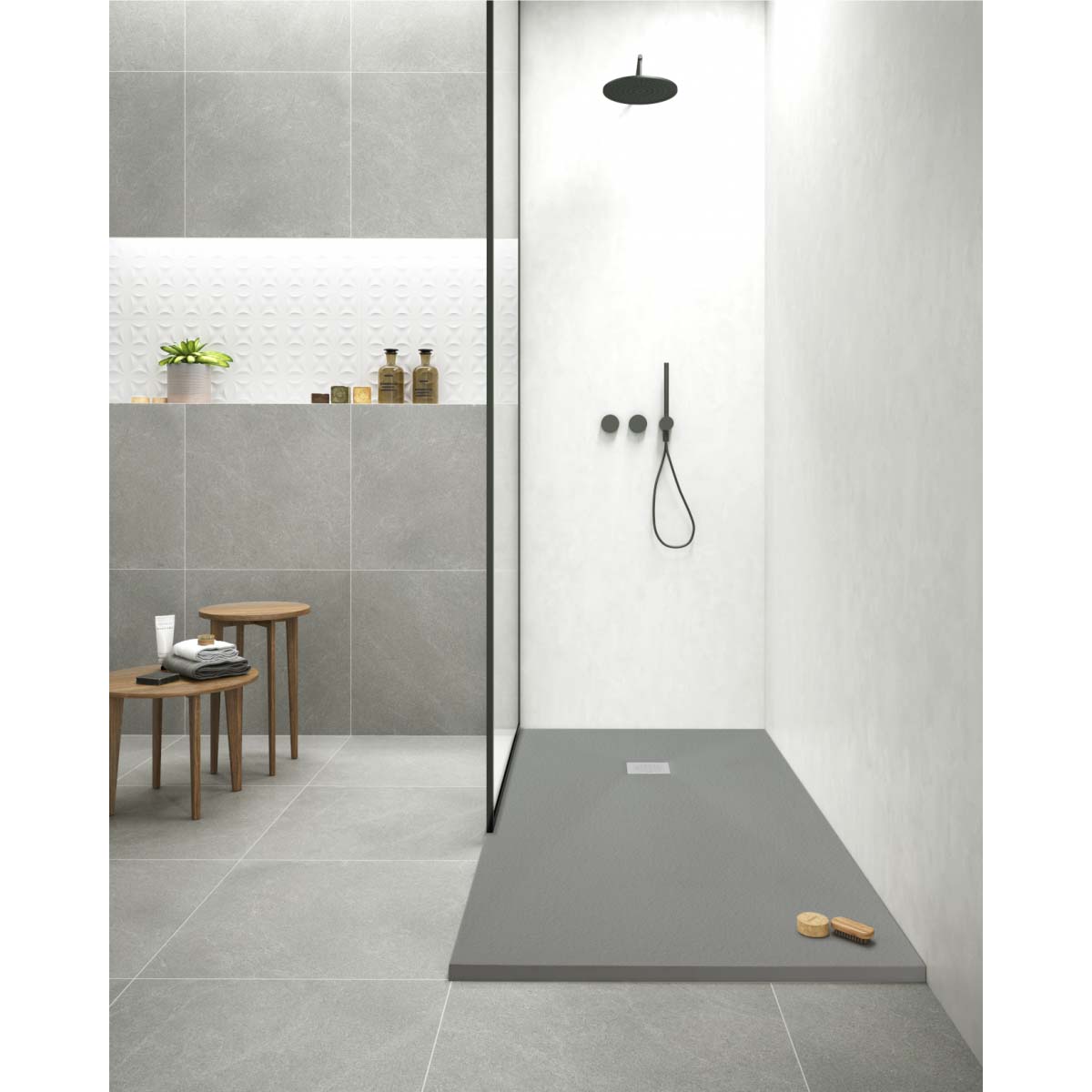 Baño con Plato de Ducha de Resina McBath Diva Cemento