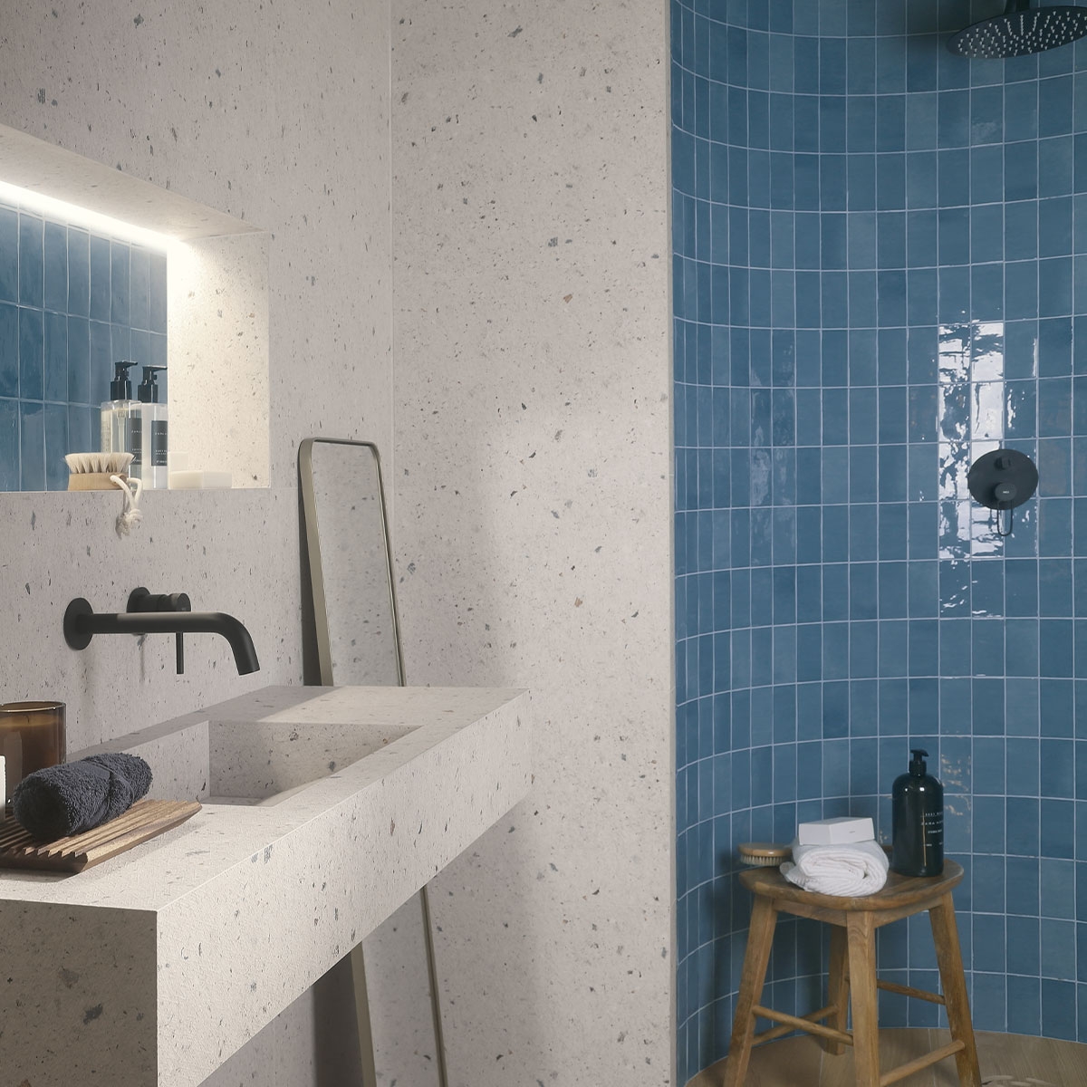 Amb-Power-Dunkelblau-Glanz-APE-1