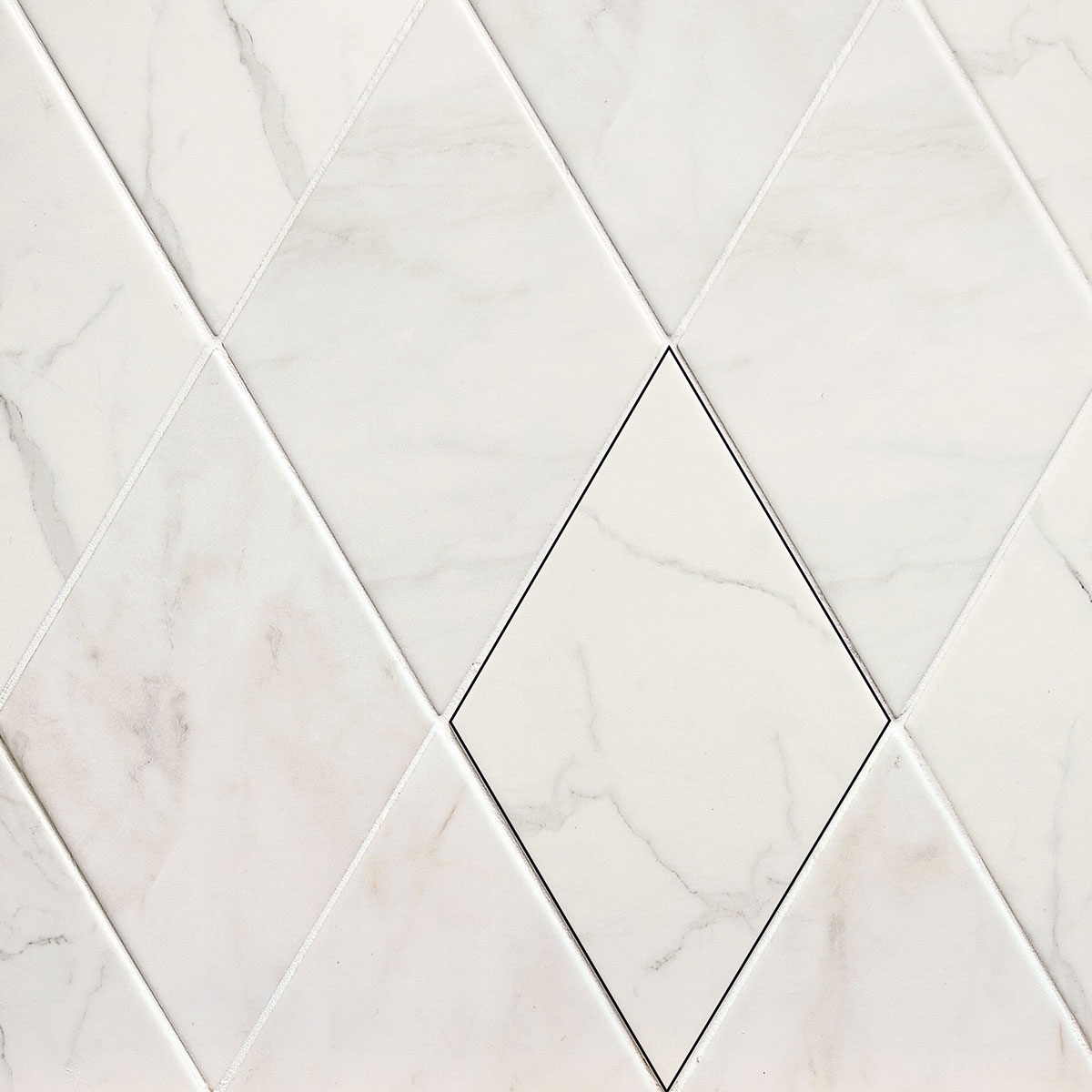 Rhombus-Verona-White-APE-6