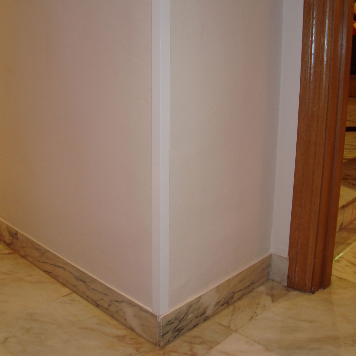 Novoescuadra Natural Aluminum 25mm - NECAL25NA25