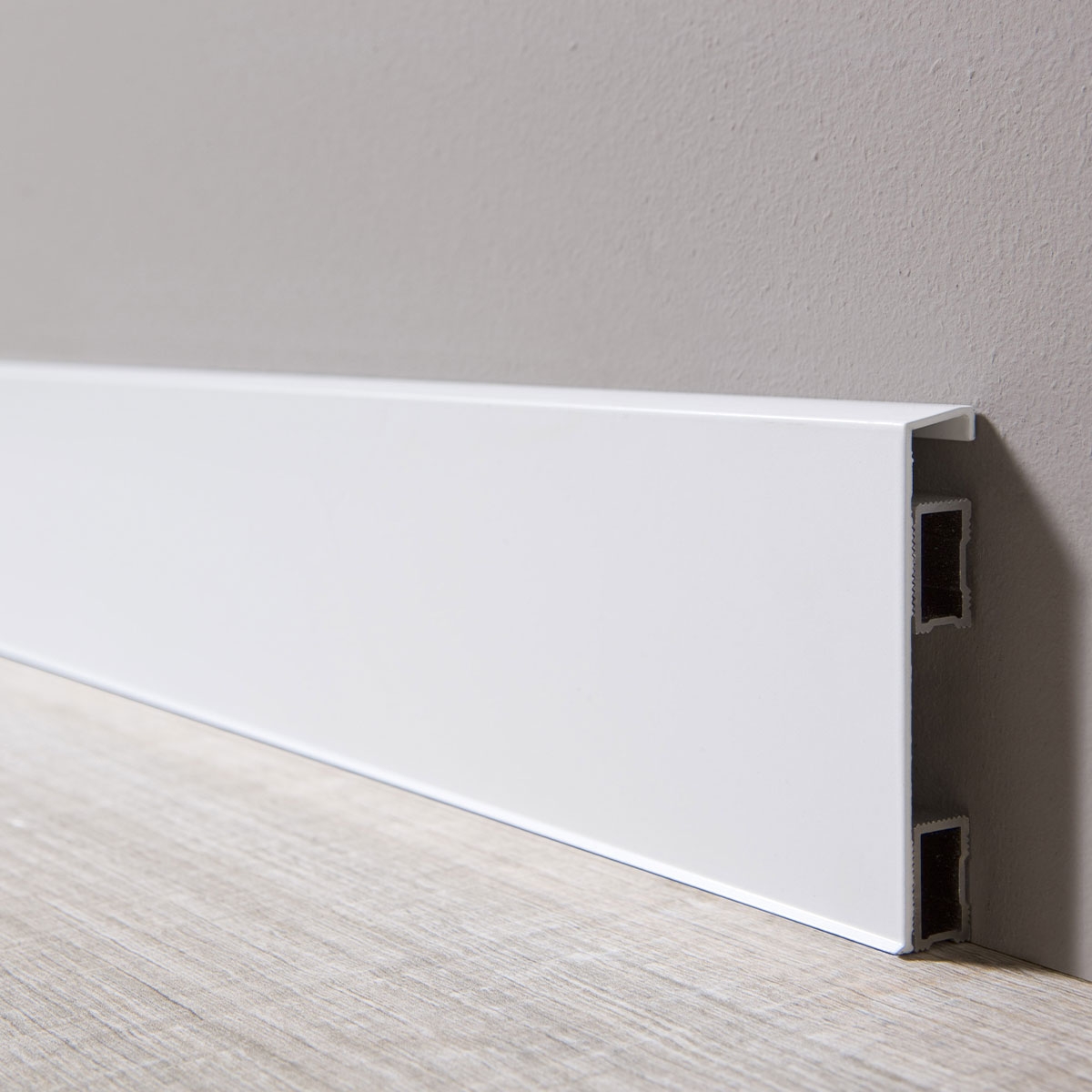 Novorodapie-Wiederbewohnung von cremefarbenem Aluminium-1