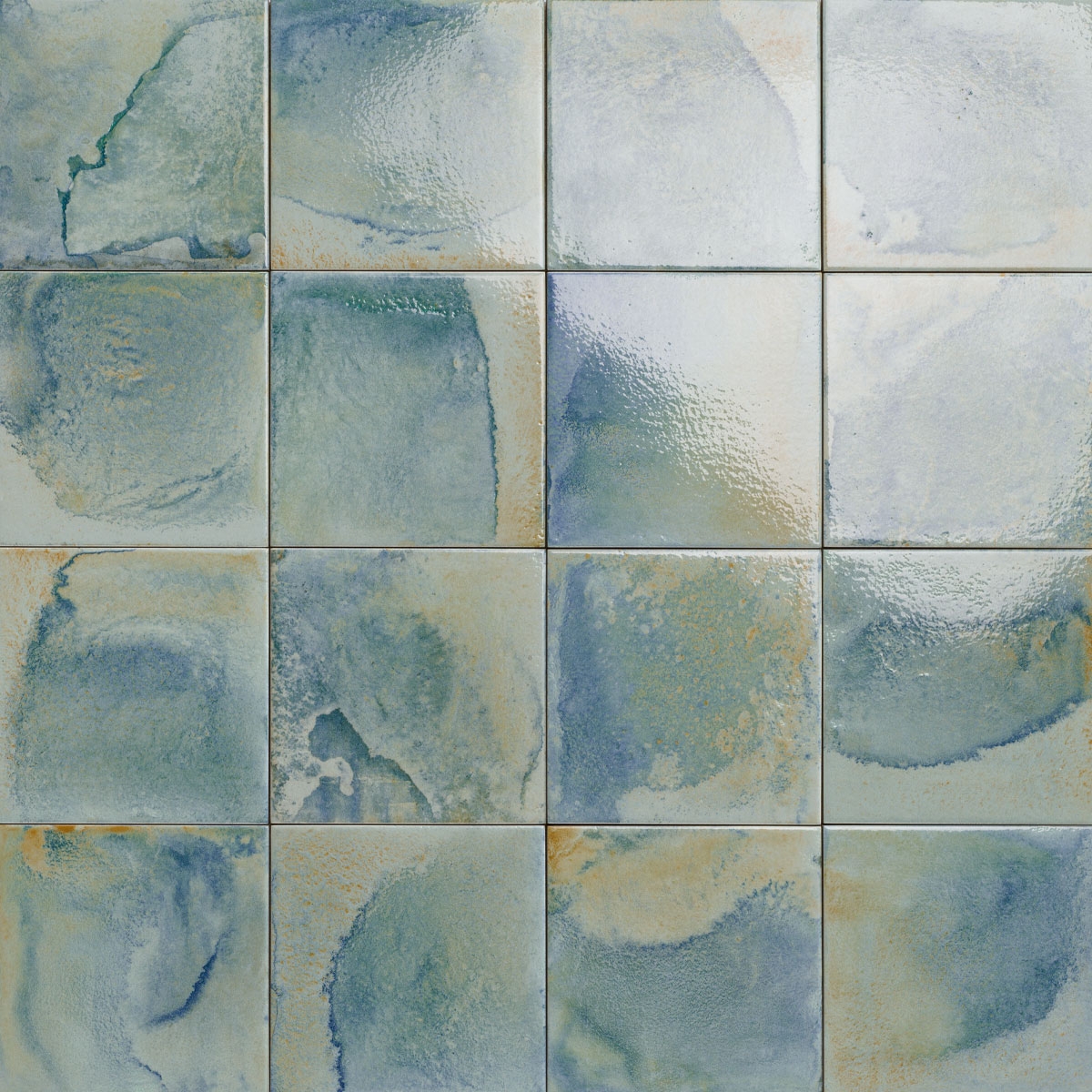 Amb-Hanói-Esmeralda-Mainzu