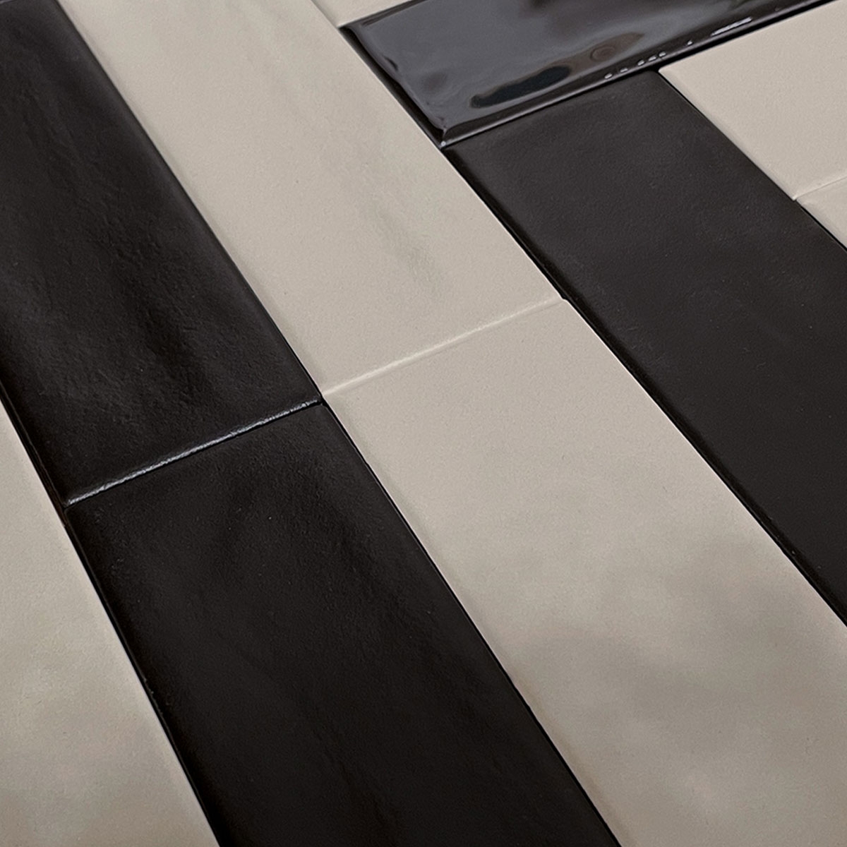 Amb-Glint-Preto-Gloss-Harmony