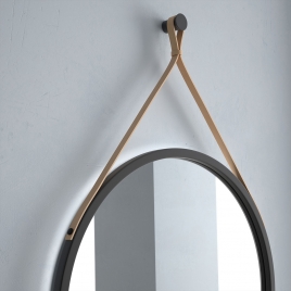 Correia em pele preta Guadalupe - Espelho escandinavo com luz 160 CCT (70 cm Ø)