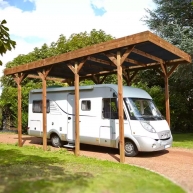 Carport individuel pour caravane en bois