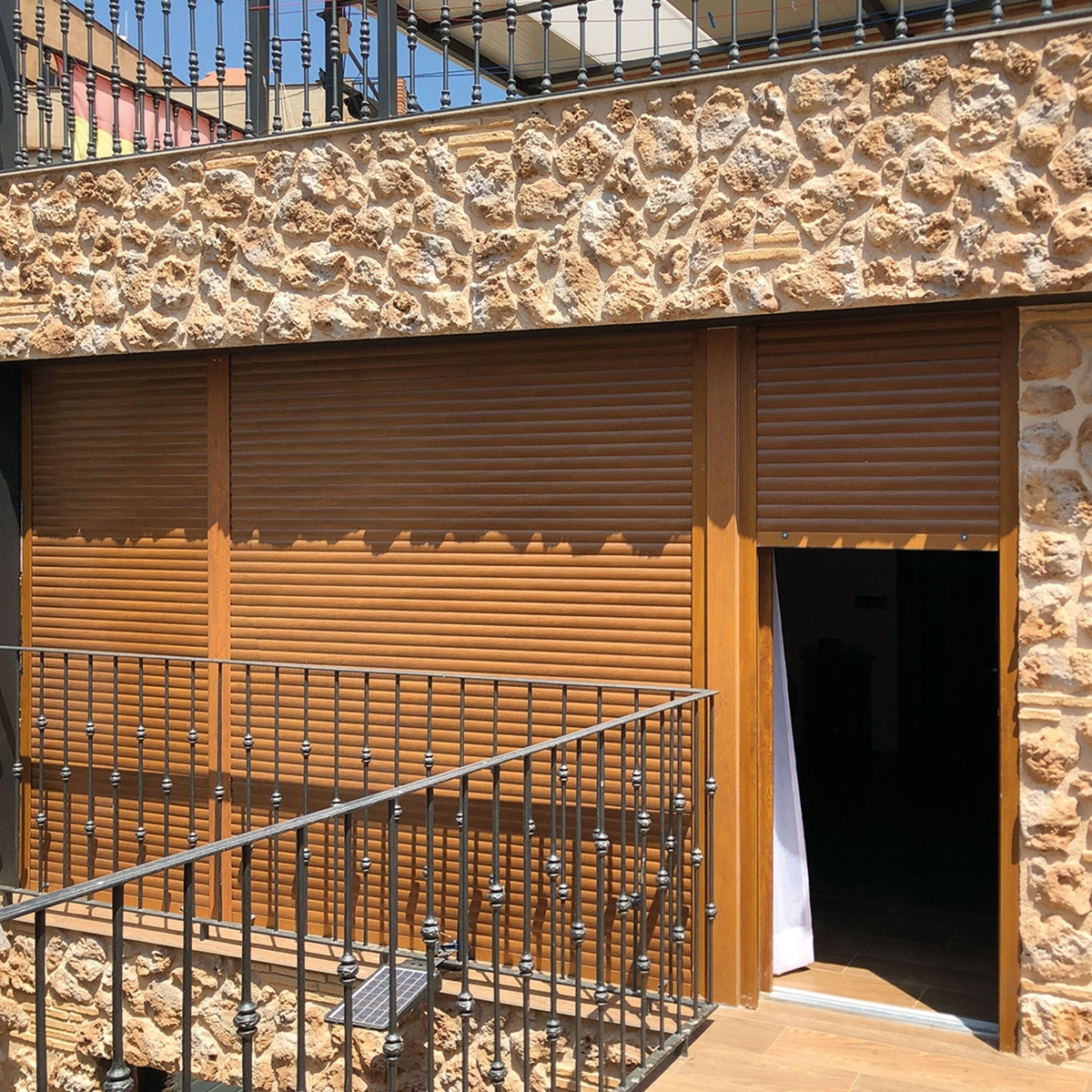 Timanfaya castanha revestimento imitação pé