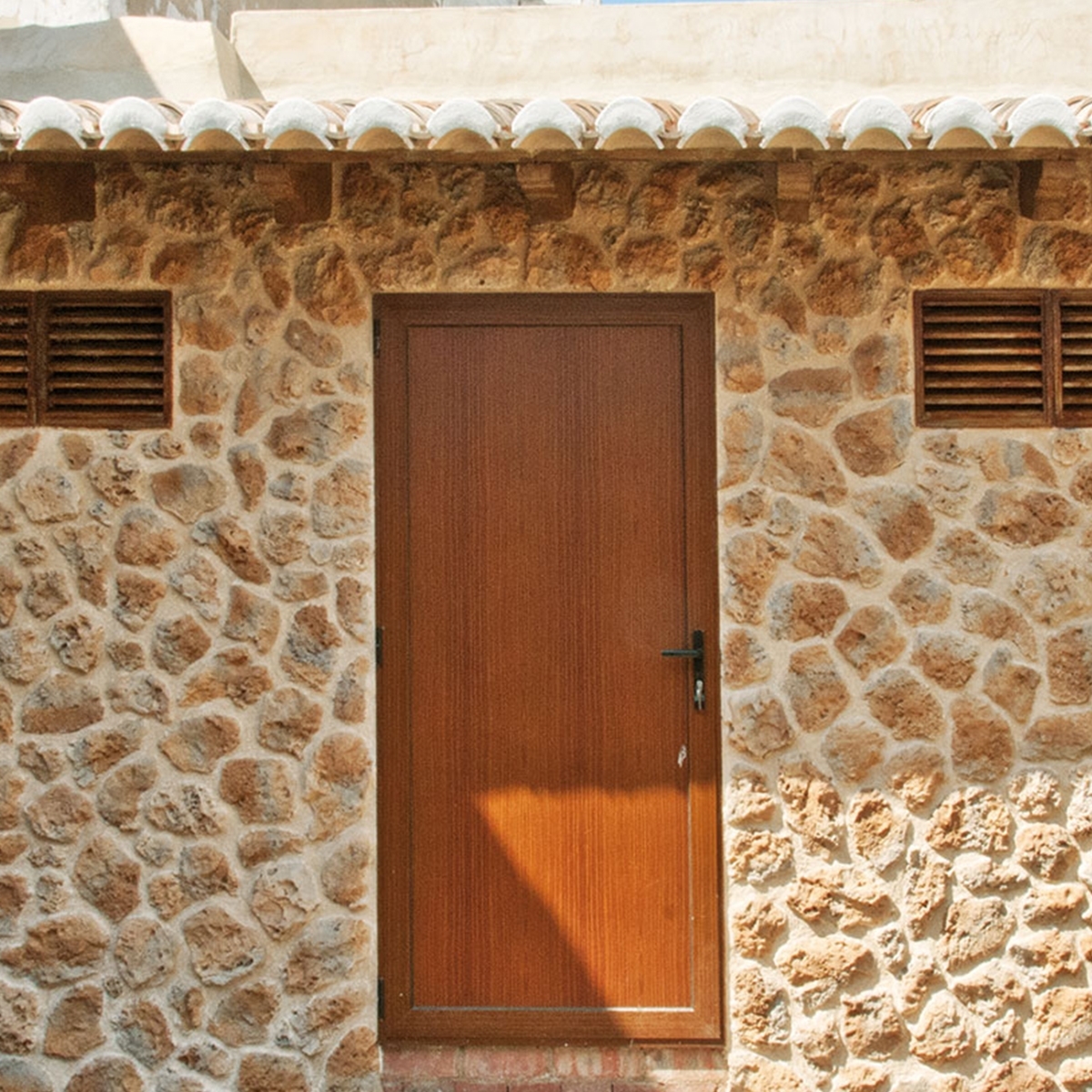 Timanfaya chestnut imitation coating