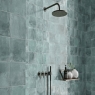Salle de bain avec revêtement Aqua Turquoise