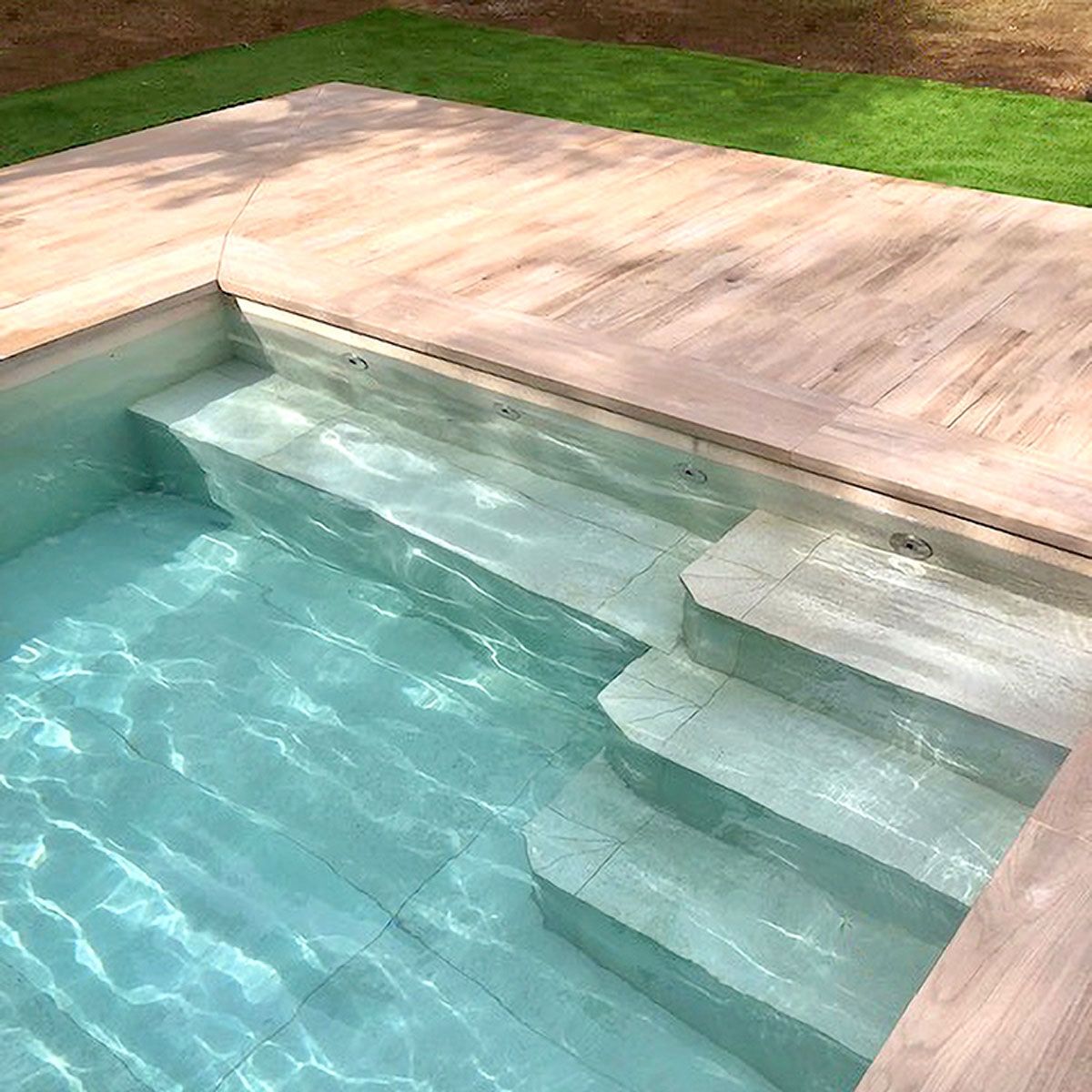 Woods Nordic Base 20x120 (box 1.2 m2) Woods Nordic pool edges