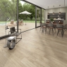 Interior y exterior con pavimento Loira Extrem Natural 30x120