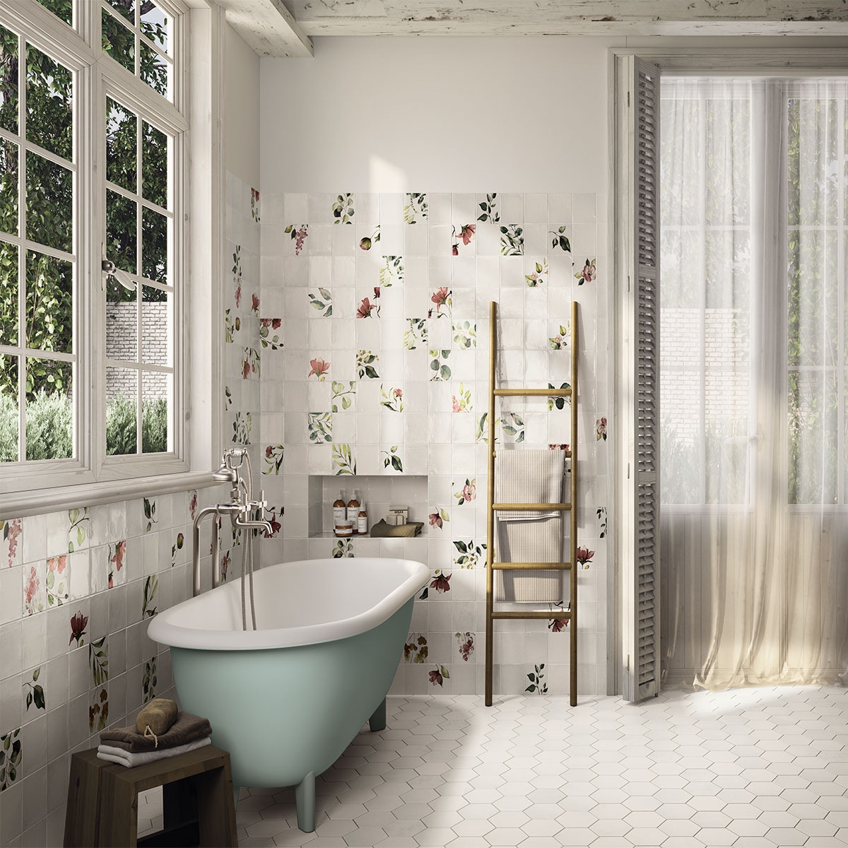 Badezimmer mit Sintra Prado Ice White Mix 12,4x12,4 Fassade