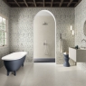 Baño con revestimiento Kinfolk Kinstone Sketch Mix Steam 30x90
