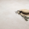 Exterior com pavimento Salem Clar Base antiderrapante 60x60
