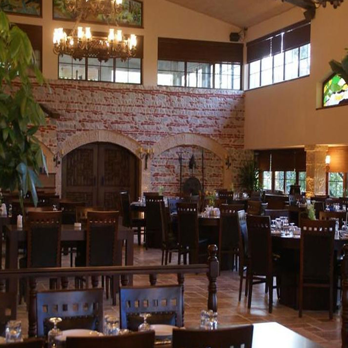 Restaurant avec panneau de pierre de rivière et revêtement en brique OLDStones 285x130 (3.70m2)
