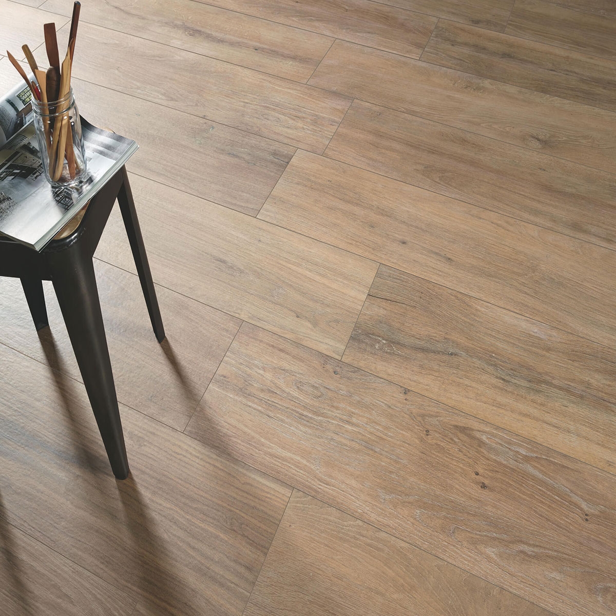 Interior com Pavimento Heritage Teak 30x120