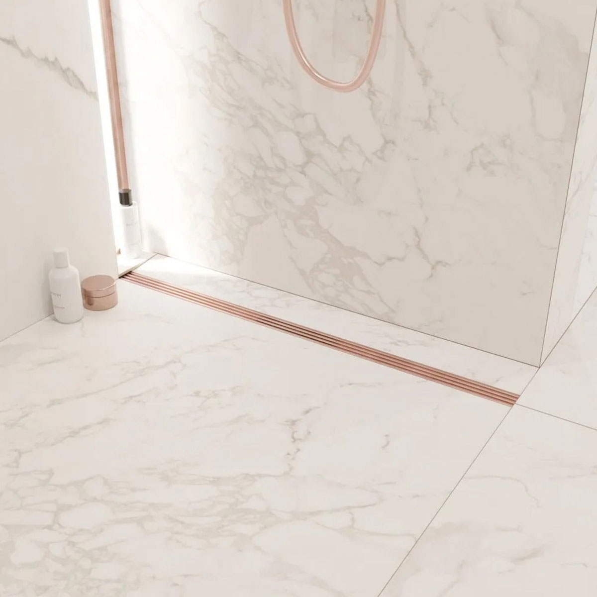 Interior com Revolux Ruber Cavity Rose 100 Cm Kit Canal de Duche