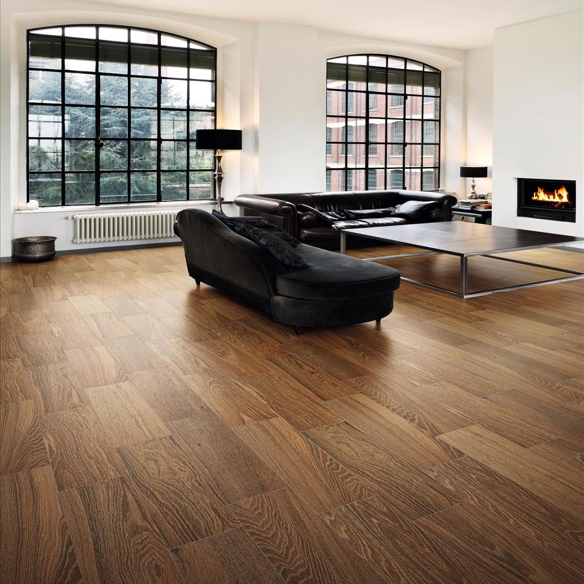 Intérieur avec revêtement de sol Acacia Miel 20.5X61.5