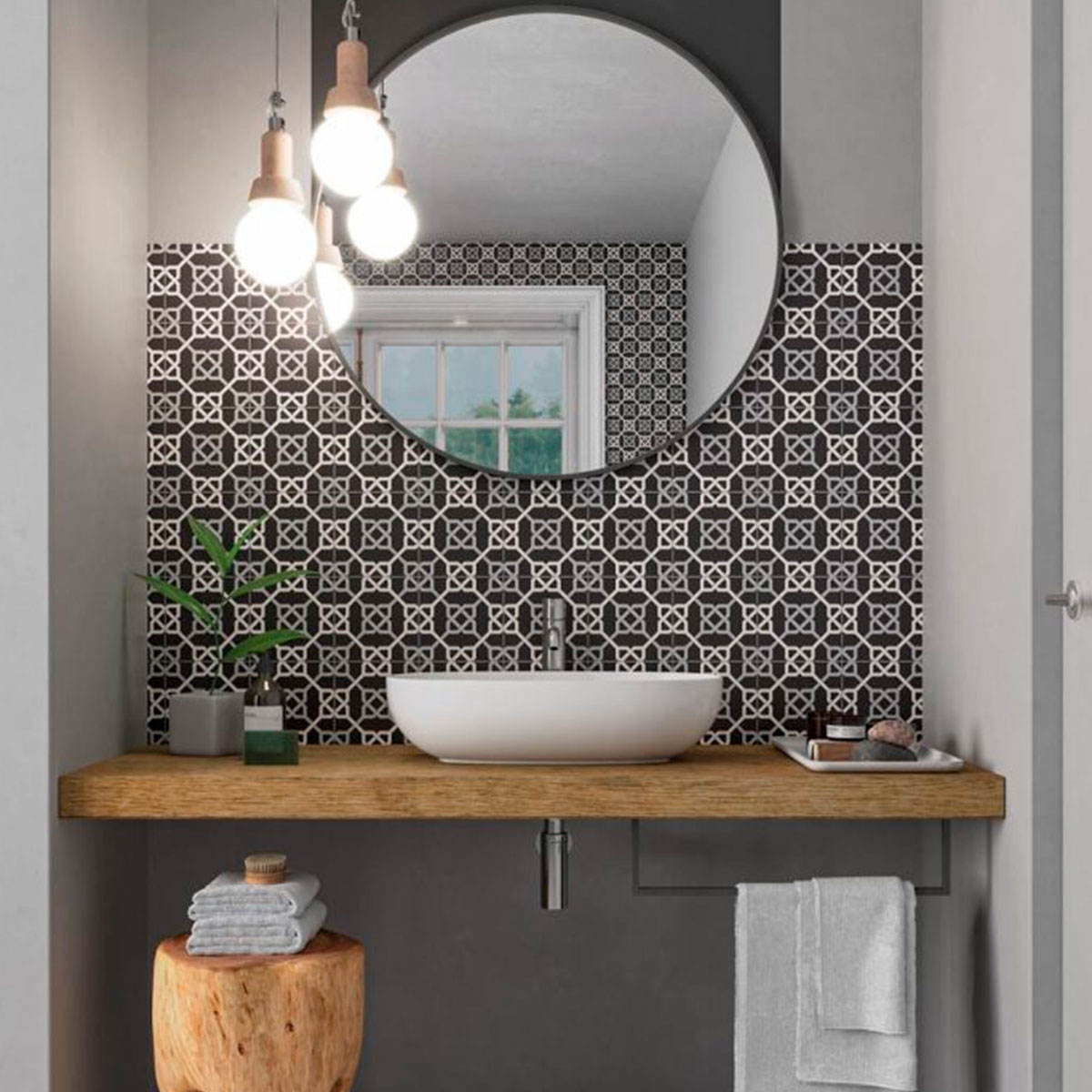 Salle de bain avec sol Nautic Black Taco 16.5x16.5 (Boîte 0.55m2)