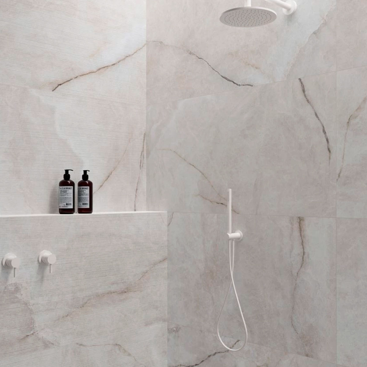 Nuvola Pearl Salle de bain avec revêtement 59.1x119.1 (Boîte 1.41m2)