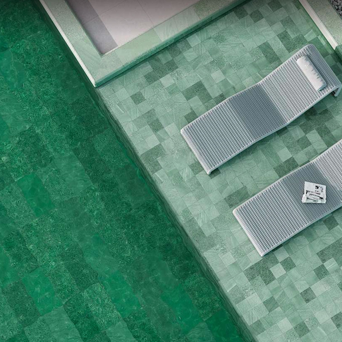 Außenansicht mit Bali-rutschfester Beschichtung Zatu 30x60