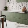 Cocina con revestimiento Calacatta Monet Deco 32x62,5