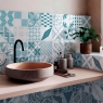 Salle de bain avec revêtement Tessela Blue Taco 16.5x16.5 (Boîte 0.55m2)