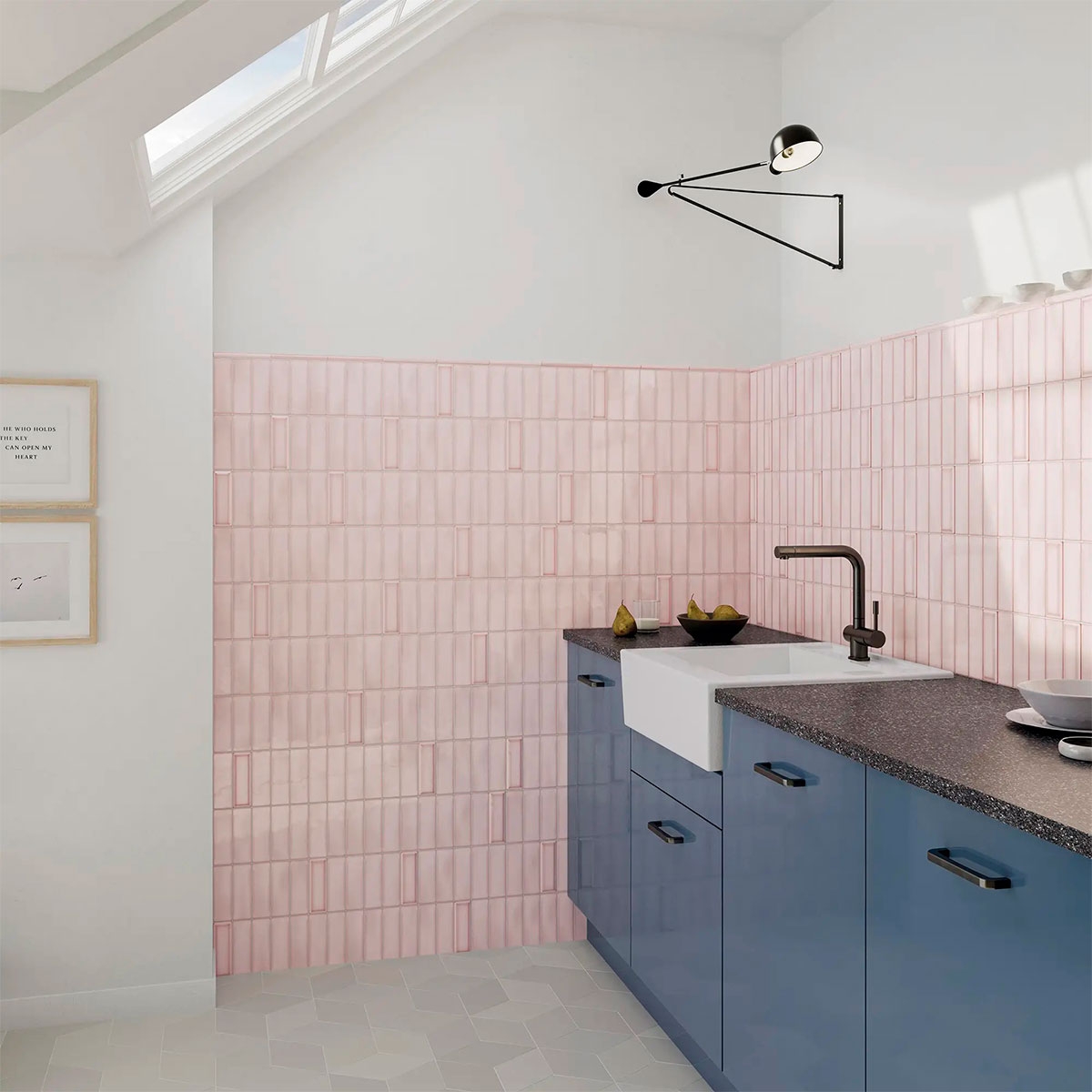 Interior com revestimento Alchemist Primrose 5.2x16