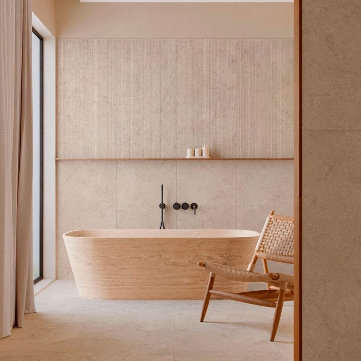 Badezimmer mit Boden und Kalkstein-Naturwandfliesen 59,1x119,1 (Box 1,41 m²)