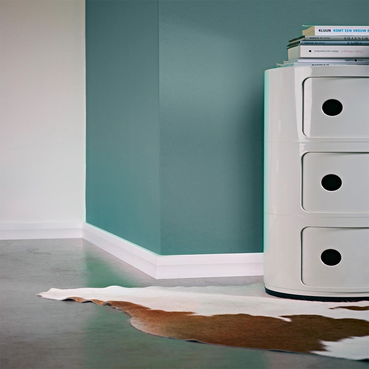 Ambiente com Baseboard SX125 2000 x 14 x 69