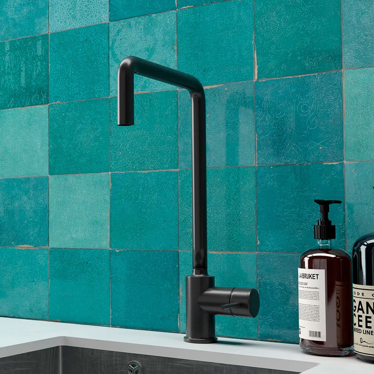 Bathroom with Mestizaje Zellige Decor Turques 12.5x12.5 cladding (Box 0.42m2)