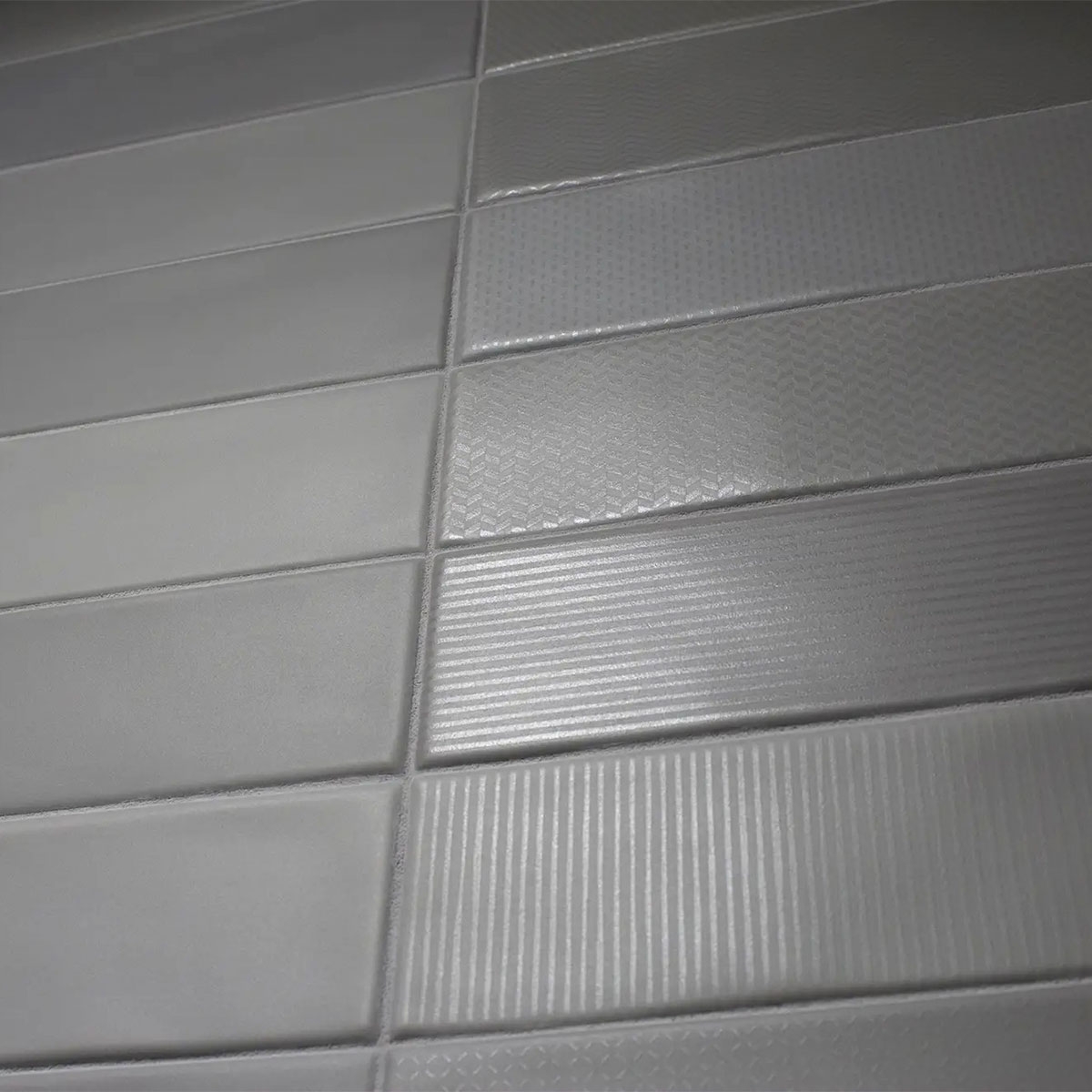 Interior com revestimento Gradient Decor Black 7.5x30