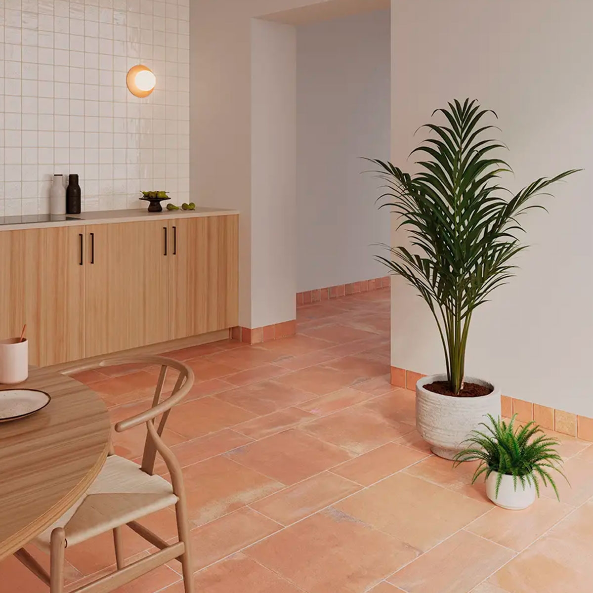 Innenraum mit Roots XL Cotto rutschfestem Boden 22x44 (Box 0,77m²)