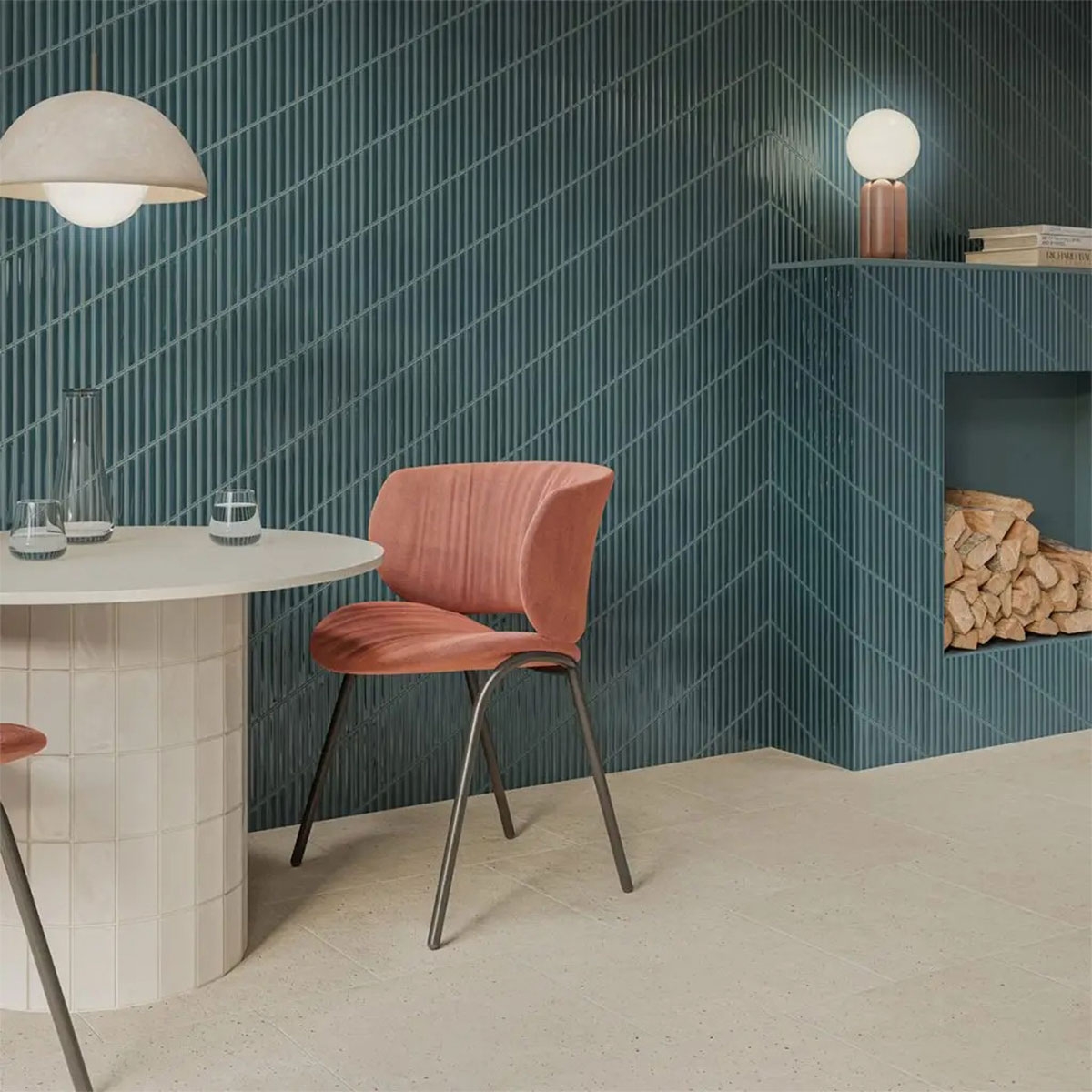 Interior com Spike Bars B Peacock Blue revestimento 15x25.9