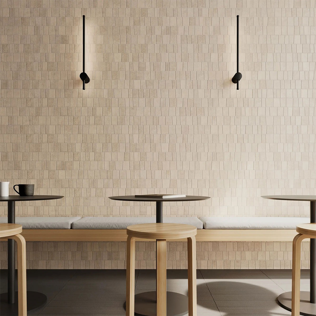 Innenraum mit Trencadis Güll-Beschichtung rutschfester Rila 7x28