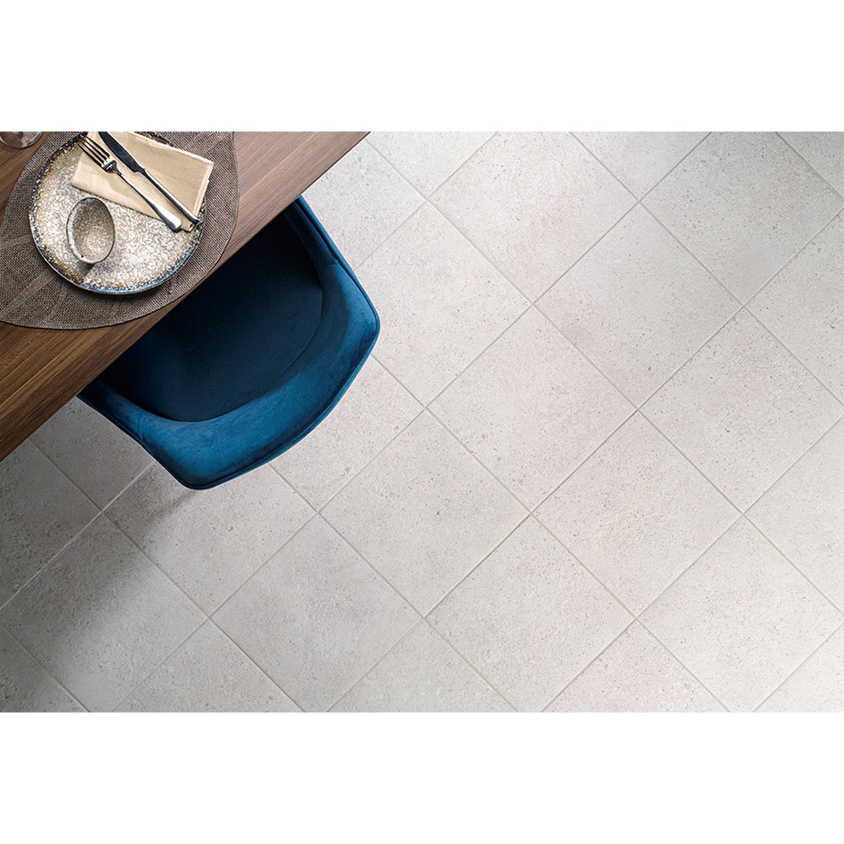 Interior con Pavimento Posets Blanco Antideslizante 36x36