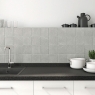Cozinha com revestimento Gea Carved Grey 12x12 (Caixa 0.54m2)
