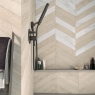 Salle de bain avec revêtement Bois Chevron A 60° 9.8x52.2 (Boîte 0.45m2)