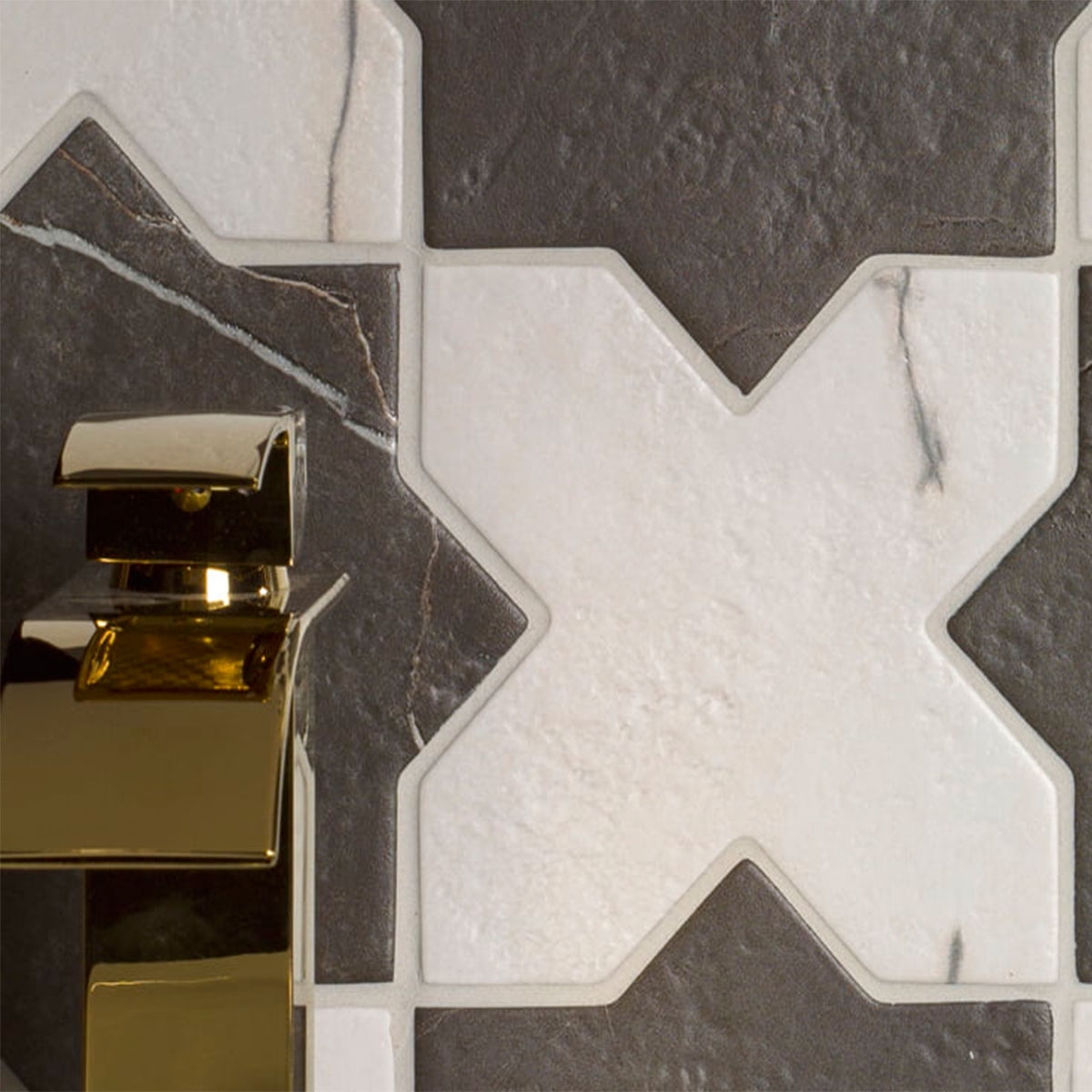 Baño con revestimiento Istanbul Cross Day 15.5x15.5 (Caja 0.59 m2)