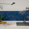 Cocina con revestimiento Zellige Hexa Cobalt 10,8x12,4 (Caja 0,38m2)