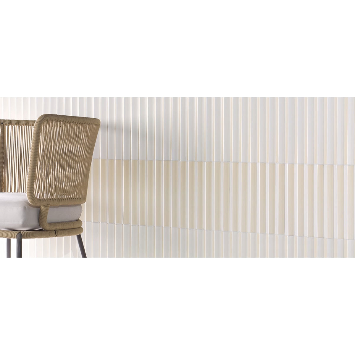 Interior con Revestimiento Dynamic Angle Two Sand 12,5x30